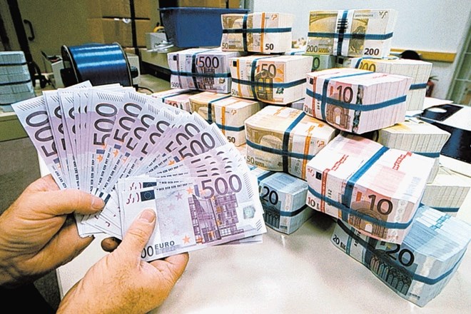 Albanski centralni banki ukradli najmanj pet milijonov evrov