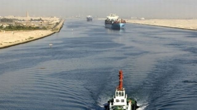 Egipt napoveduje širitev Sueškega prekopa