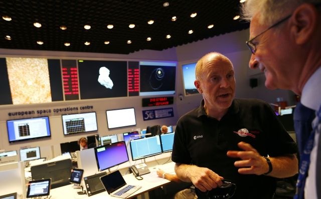 Po desetih letih in šestih milijardah kilometrov je evropska sonda Rosetta končno ujela komet