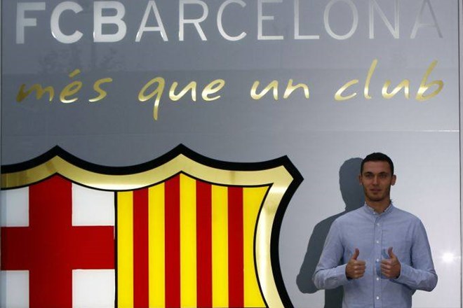 Thomas Vermaelen je z Barcelono podpisal petletno pogodbo. (Foto: Reuters) 