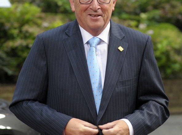 Jean-Claude Juncker izmed treh slovenskih komisarskih kandidatov na pogovor vabi zgolj Alenko Bratušek. 