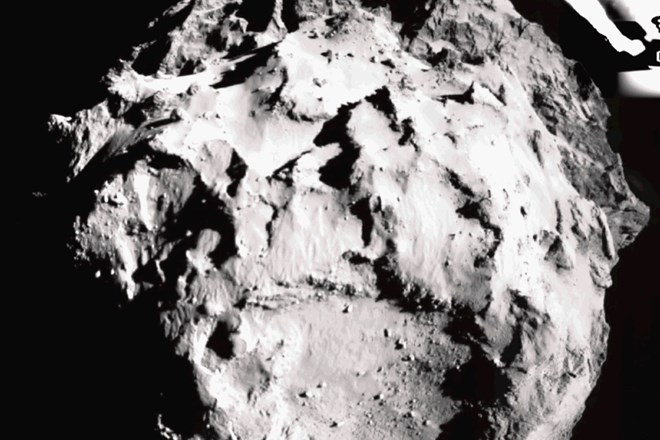 Laboratoriju Philae na kometu zmanjkuje energije
