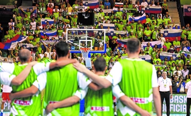 Slovenski košarkarji bodo tekme prvega dela EP igrali v Zagrebu, kjer bodo imeli ponovno številčno podporo s tribun. (Foto:...