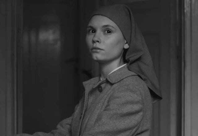 Ida razgrinja zgodbo mlade bodoče redovnice v 60. letih na Poljskem, ki tik pred svojo zaobljubo odkrije temno družinsko...