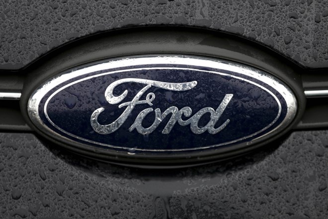 Tudi Ford razširja vpoklic zaradi zračnih blazin 