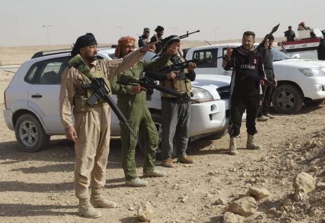 Kurdske sile končale obleganje IS strateške gore v Iraku 
