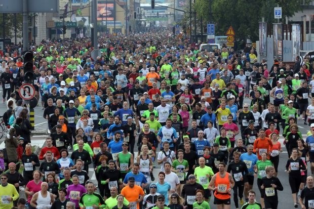 Je mogoče maraton preteči v manj kot dveh urah? 