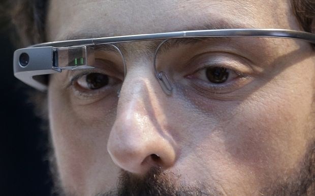 Očala Google Glass se pripravljajo na potrošniško prodajo