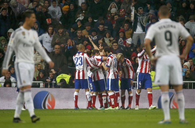 Gostje so se na Santiagu Bernabeuu veselili dveh golov Fernanda Torresa, s katerima so si priigrali tudi napredovanje v...