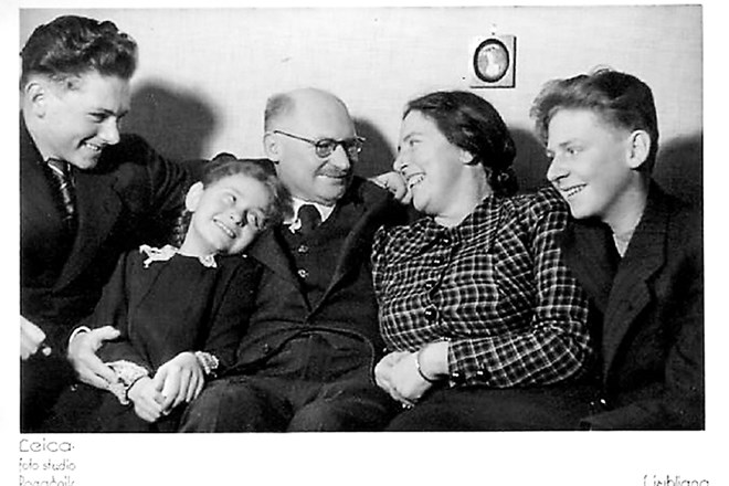 Družina Kansky tik pred drugo svetovno vojno arhiv Ženje Kansky - Rožman 