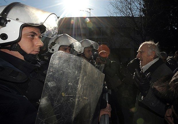 Srbija grozi s prekinitvijo pogovorov s Kosovom zaradi rudnika Trepča 