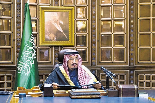Novi kralj Salman namerava ohraniti stabilnost države in nadaljevati politiko svojega polbrata. AP 