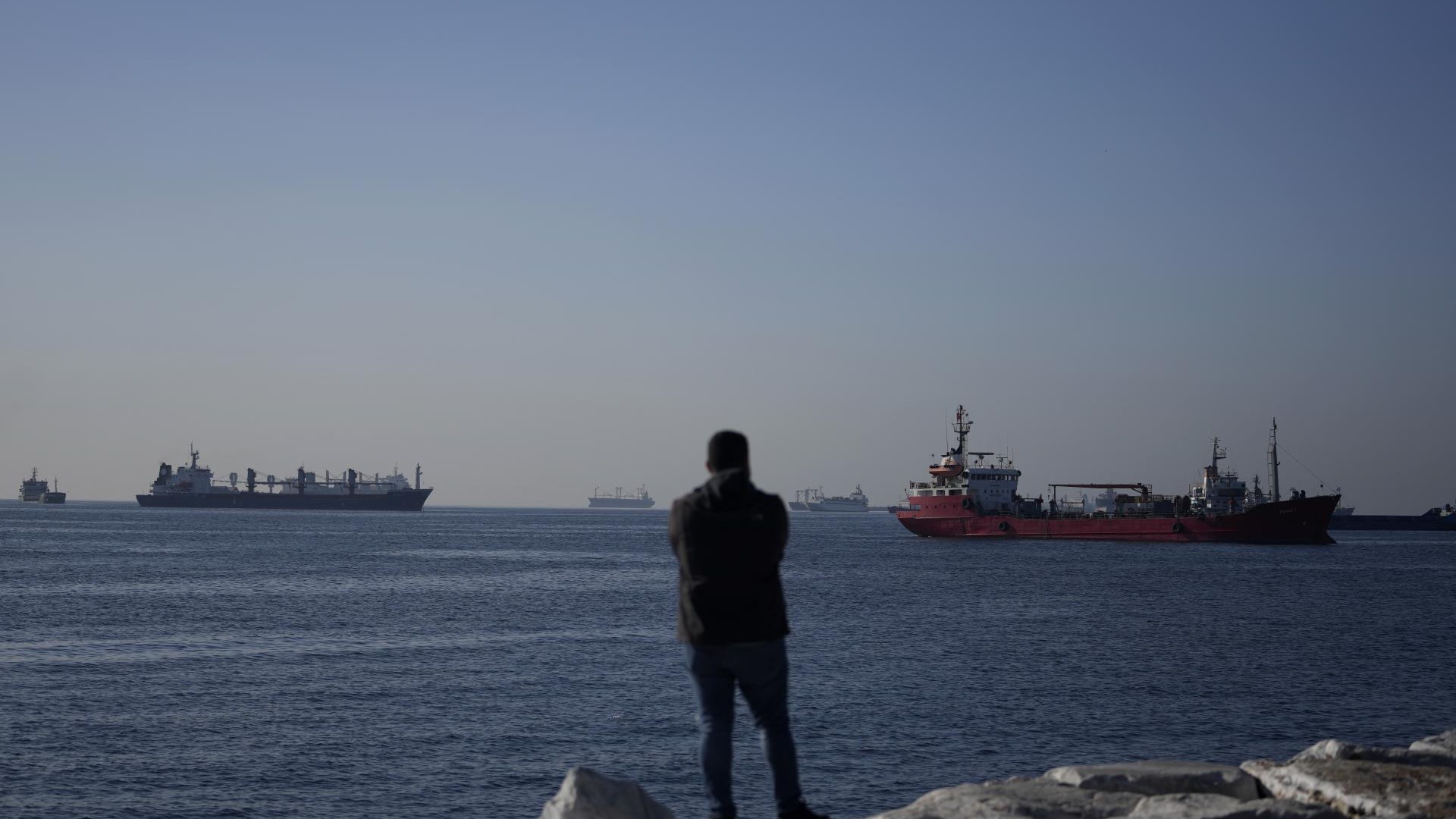 Trois autres navires transportant des céréales ont quitté l’Ukraine, Moscou nie s’être retiré de l’accord