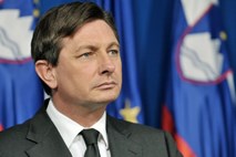 Borut Pahor ne zavrača možnosti novega referenduma: Novi vladni ukrepi bodo težji in še manj priljubljeni