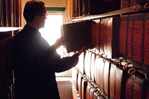 Odbor za kulturo prekinil razpravo o noveli zakona o varstvu arhivov