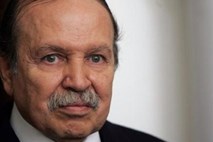Bivši predsednik alžirske vladajoče stranke poziva k hitrim reformam v državi