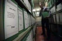 Zahteva za referendum o arhivih najverjetneje na ustavno sodišče