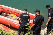 Iskanje Antonije: Policisti zanikali trditve, da so v jezeru Brljan našli človeške kosti