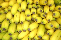 Opozorila slovenskih uporabnikov: "nevarne" Nestlejeve kašice z okusom banane v Sloveniji ni