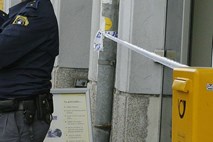 V Košani naj bi skušal moški s pištolo oropati pošto, policisti ga še iščejo
