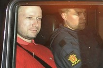 Na Breivikovem posestvu nadzorovano razstrelili eksploziv