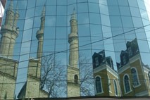 Ramadan letos v znamenju arabske pomladi, v Sloveniji v pričakovanju džamije