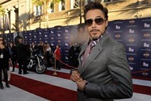Robert Downey Jr. bo v novem filmu plaval tudi med morskimi psi