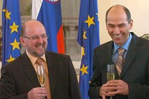 WikiLeaks: Janša se je s pomočjo Jelinčiča znebil Gasparija na mestu guvernerja BS