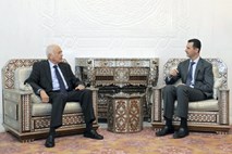 Vodja Arabske lige v Damasku na pogovorih z al Asadom