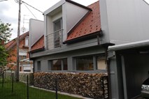 Kurjenje na drva v slovenskih domovih znova aktualno 