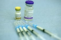 Vlada bo dodatno zmanjšala dobavo cepiva proti pandemski gripi