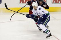 Liga NHL: Izjemni Varlamov poskrbel za sklonjene glave bostonskih hokejistov