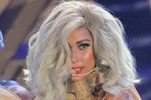 Skoraj ga je kap: Lady Gaga Clintonu voščila v slogu Marilyn Monroe
