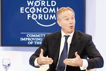 Nekdanji britanski premier Blair popravlja škodo,  ki jo je Kazahstanu naredil Borat