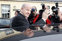 Volitve na Irskem: Gallagher je Higginsu čestital za zmago in tako priznal poraz