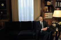 Papandreu bo kmalu začel pogovore z opozicijo, do konca leta želi ratificirati rešilni sveženj
