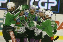 Hokejisti Tilie Olimpije po podaljšku premagali Salzburg, Jeseničani premagali Dunajčane