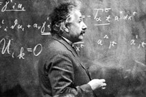Ali lahko Einsteinovi zakoni o energiji dokazujejo obstoj duhov?