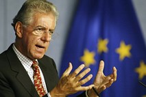 Berlusconi podprl Montija za premiera tehnične vlade