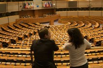 Evropski poslanci danes tudi o razmerah v EU in območju evra