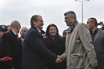 Kosovski Srbi proti izvedbi novega kroga pogajanj med Beogradom in Prištino