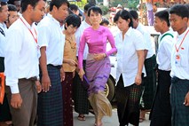 Stranka Aung San Suu Kyijeve se vrača v politiko