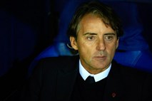 Manciniju je prekipelo: Tevez ne bo več igral za City