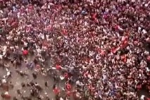 V Egiptu sprejet odstop vlade: Predsedniške volitve do julija 2012