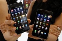 Nov oglas Samsunga se norčuje iz oboževalcev iPhona