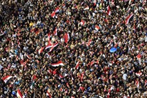 Novinar Aleš Gaube v živo s Tahrirja: Več sto tisoč glava množica vztraja