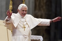 Benedikt XVI.: Cerkev se bori proti pedofilskim pošastim