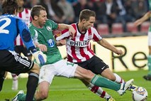 Matavž proti nekdanjim soigralcem prispeval zadetek za visoko zmago PSV-ja