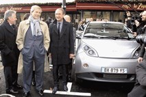V Parizu javnih in skupnih 3000 električnih avtov