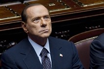 Obramba: Berlusconi verjel, da je Ruby v sorodu z Mubarakom